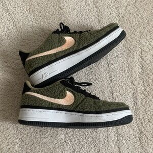 Nike Sherpa Olive Sneakers